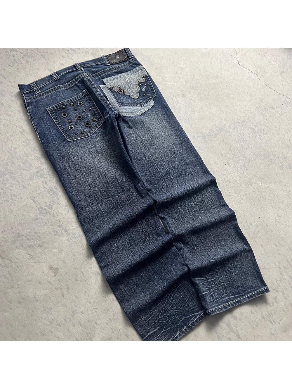 VTG Y2K Antik Denim Studded Jeans Sz. 36 (Fits 38X32) Faded Dark Wash Whisker - Picture 3 of 9